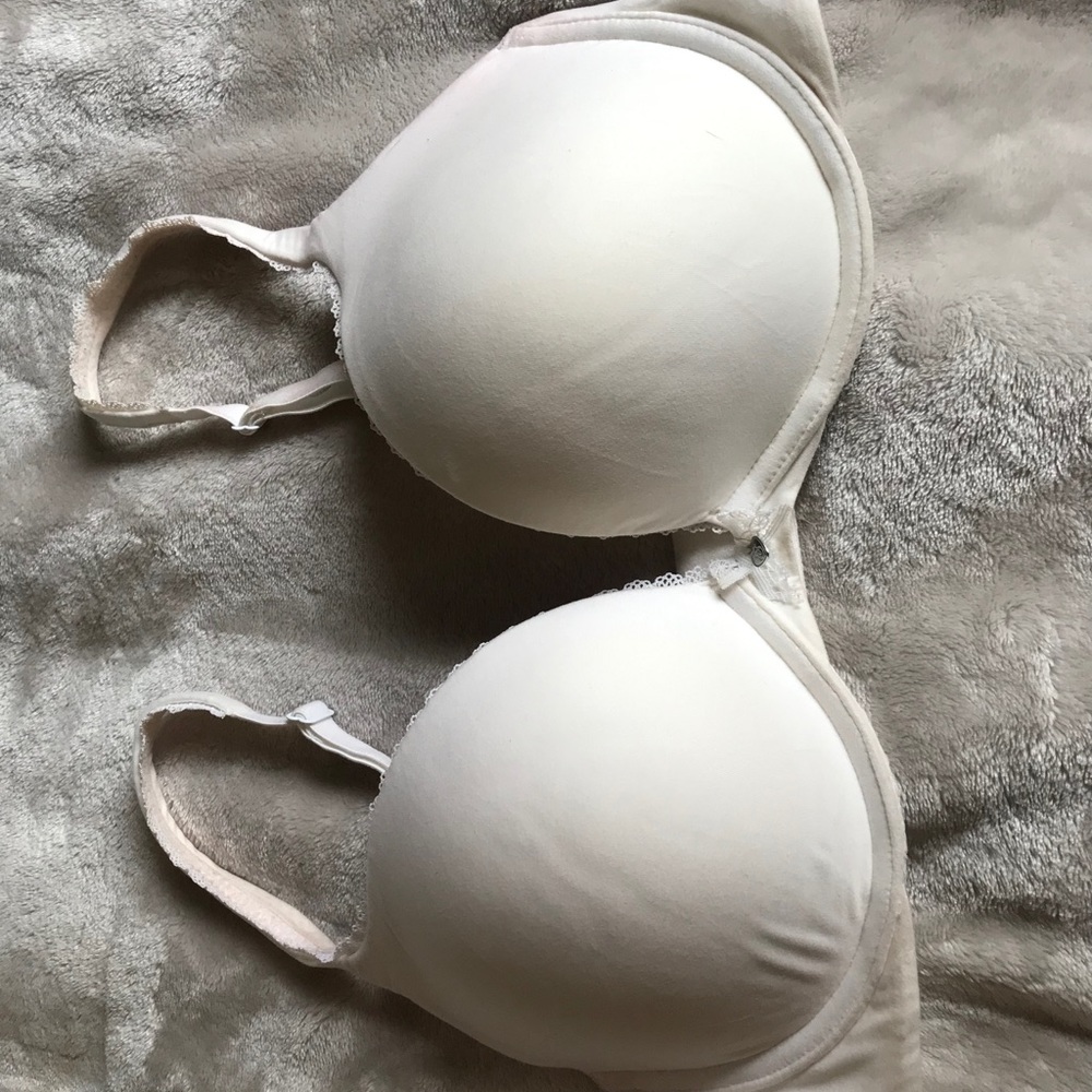 Body by Victoria Victoria's Secret Bra 32DD